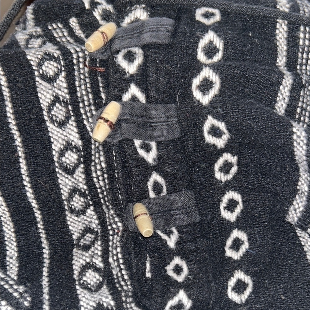 Black and White Striped Poncho - Picture 6 of 8